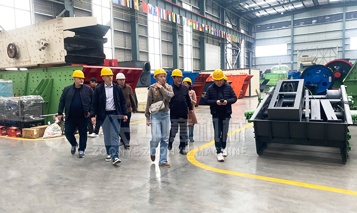 European Customers Come To Our Company To Visit And Communicate, And Seek A New Chapter In Cooperati